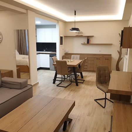 Olive Deluxe Apartment 카르디차 외부 사진
